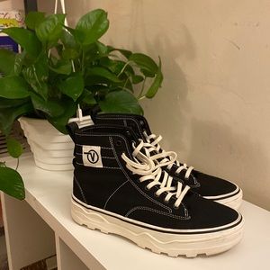 Vans Sentry WC